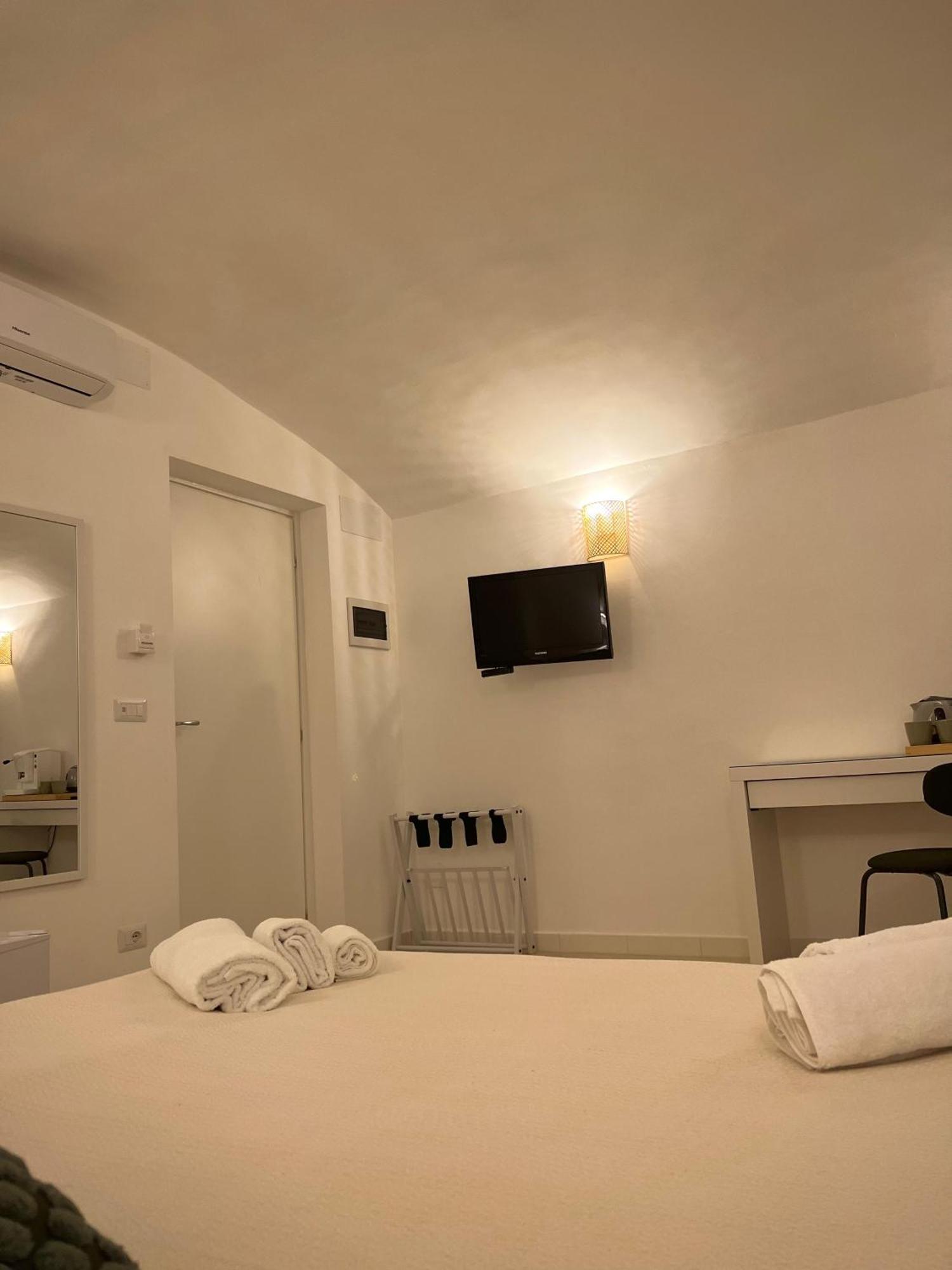 Badri Hotel บารี ภายนอก รูปภาพ