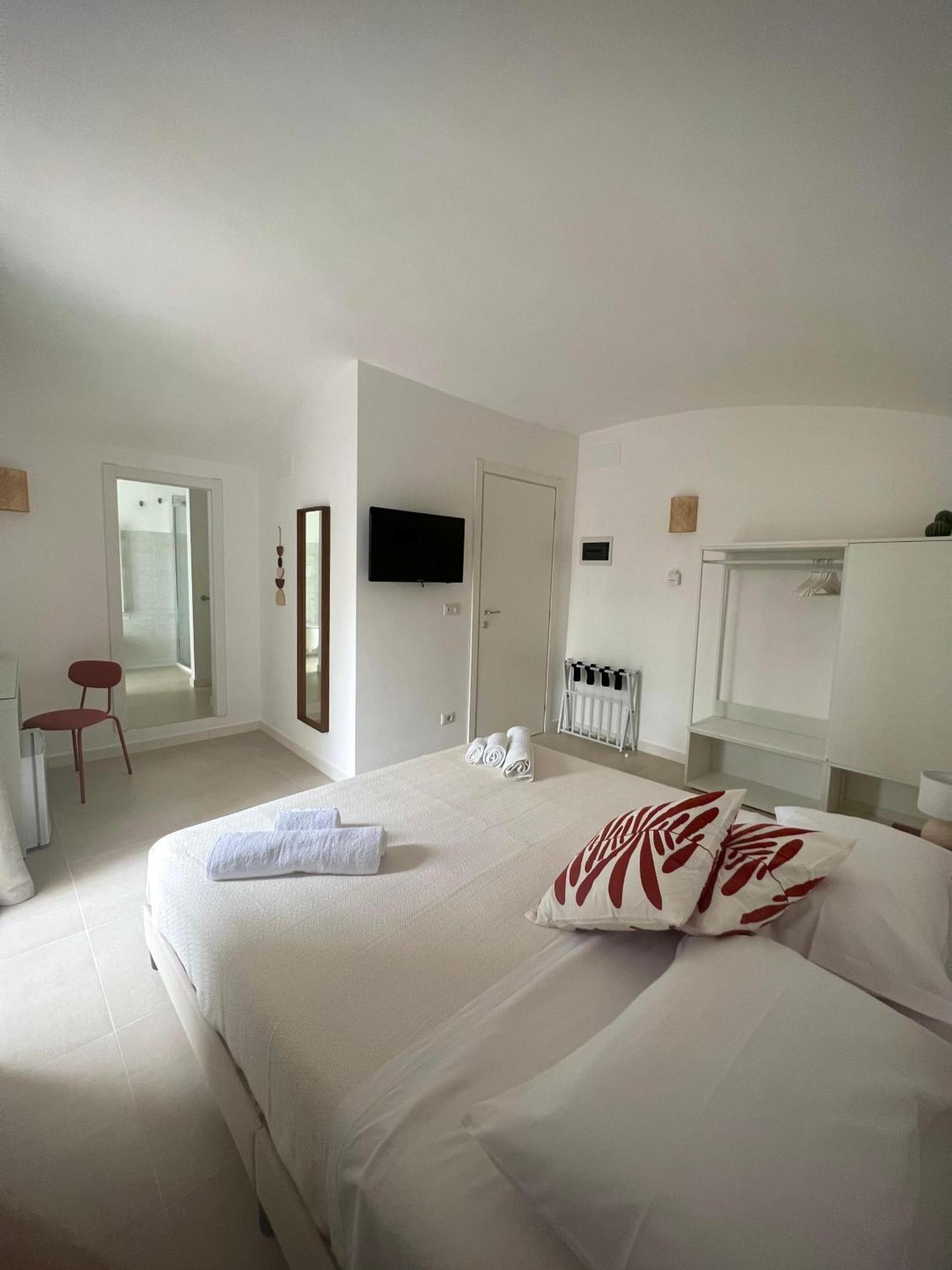 Badri Hotel บารี ภายนอก รูปภาพ